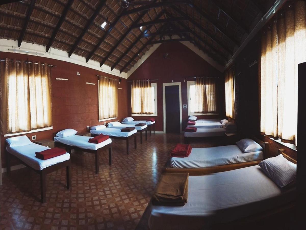 Cs County Resort Sakleshpur Bagian luar foto