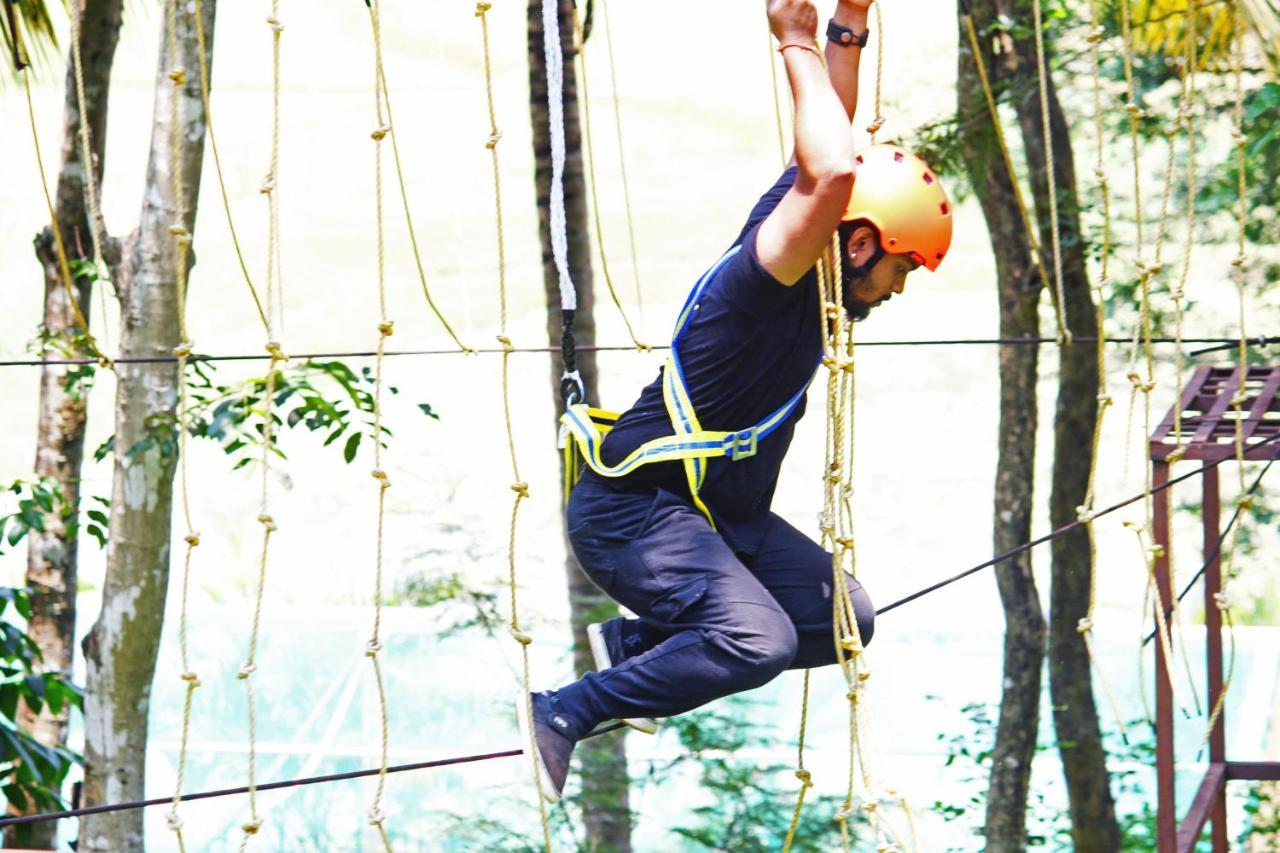 Cs County Resort Sakleshpur Bagian luar foto