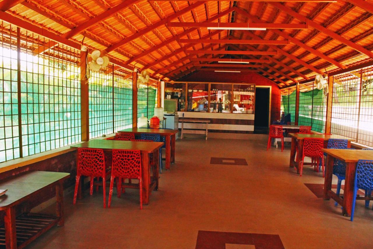 Cs County Resort Sakleshpur Bagian luar foto