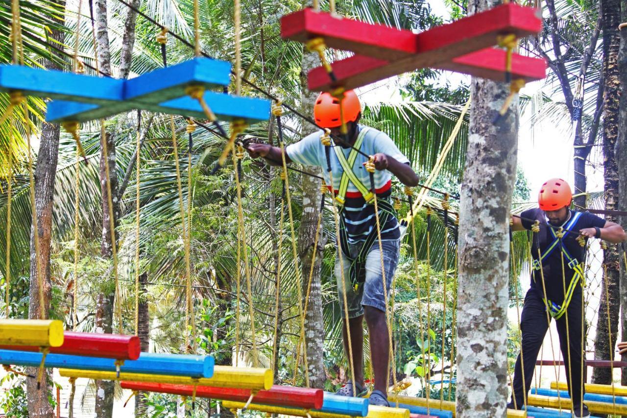 Cs County Resort Sakleshpur Bagian luar foto