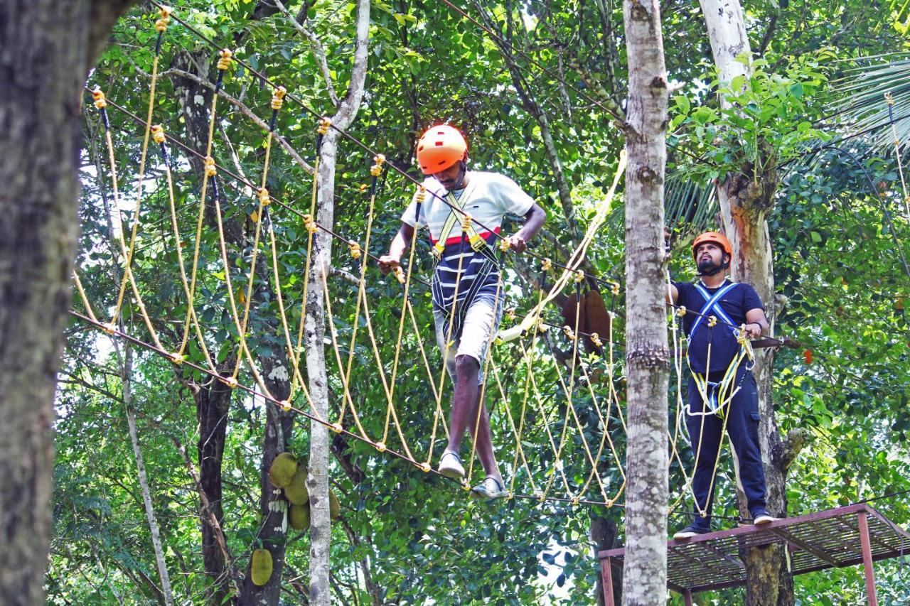 Cs County Resort Sakleshpur Bagian luar foto