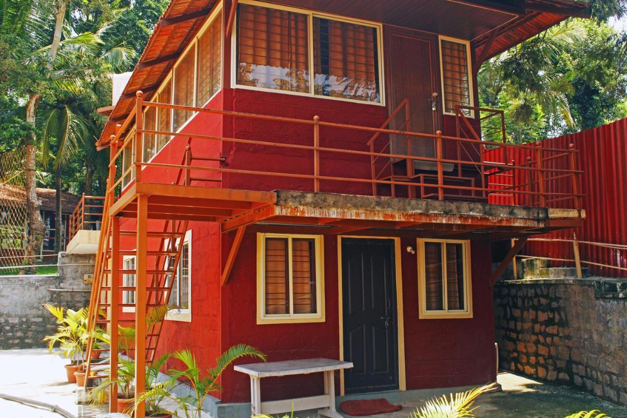 Cs County Resort Sakleshpur Bagian luar foto
