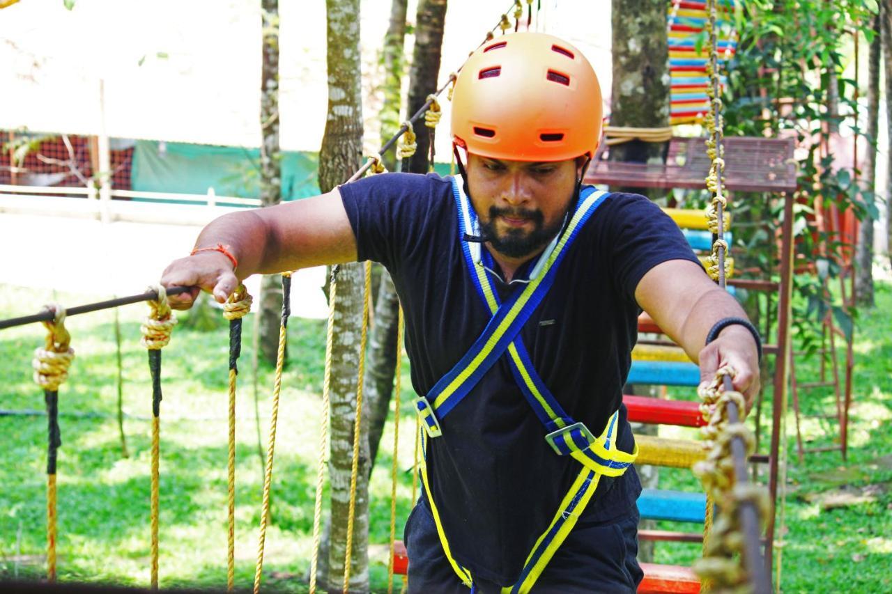 Cs County Resort Sakleshpur Bagian luar foto