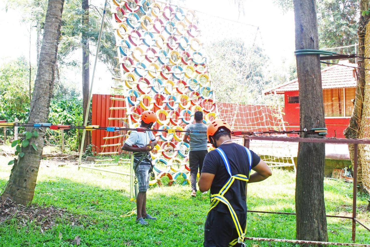 Cs County Resort Sakleshpur Bagian luar foto