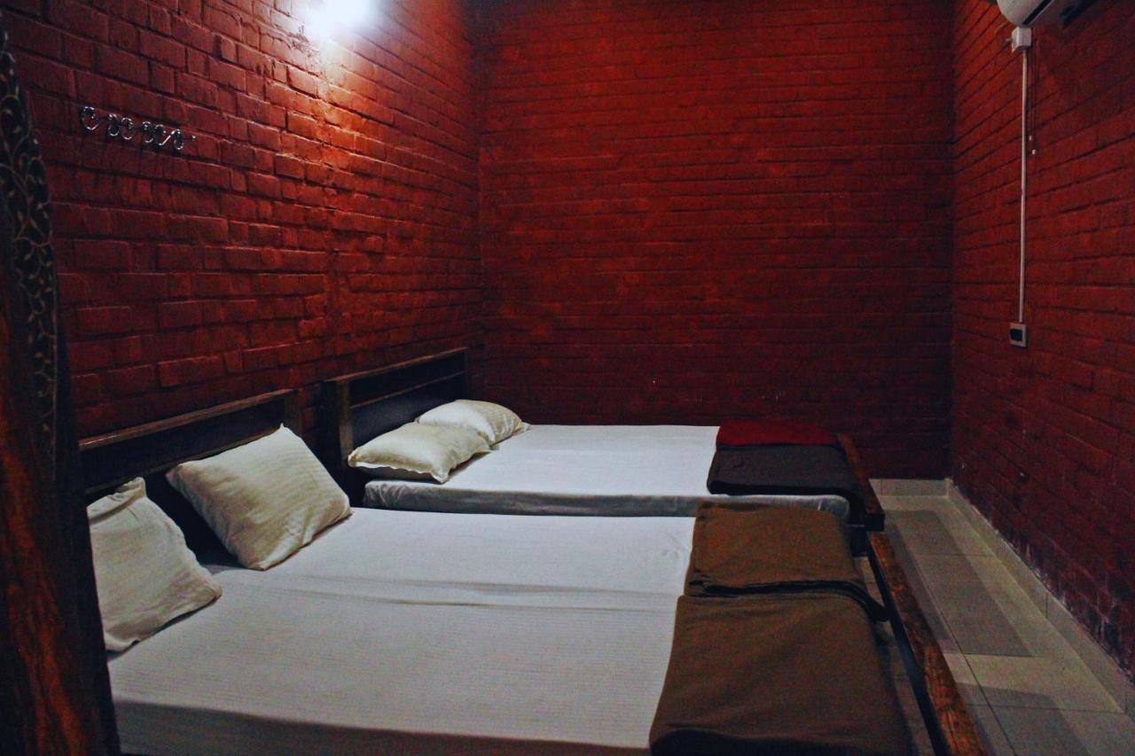 Cs County Resort Sakleshpur Bagian luar foto