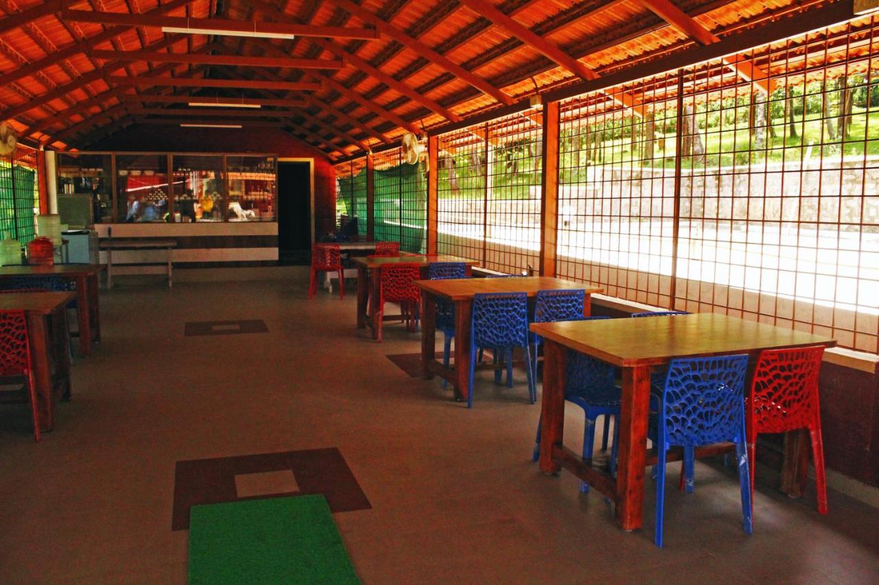 Cs County Resort Sakleshpur Bagian luar foto